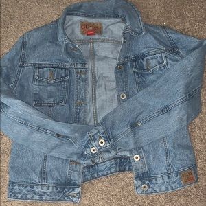 vintage light denim colored guess jean jacket